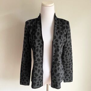 Exclusively Misook Petite Grey Black Animal Print Zip-Up Knitted Cardigan
